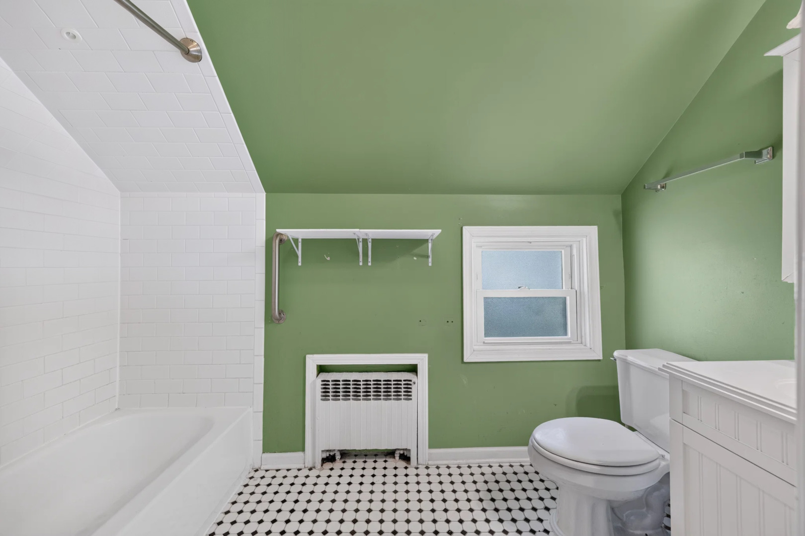 14329 S Beacon Avenue Property Photo 19