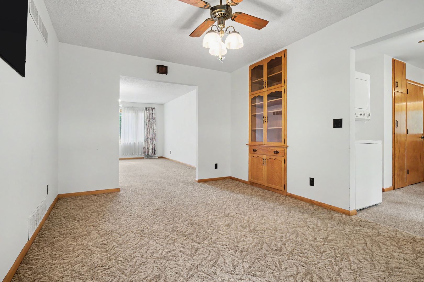 201 E Ririe Place Property Photo 7