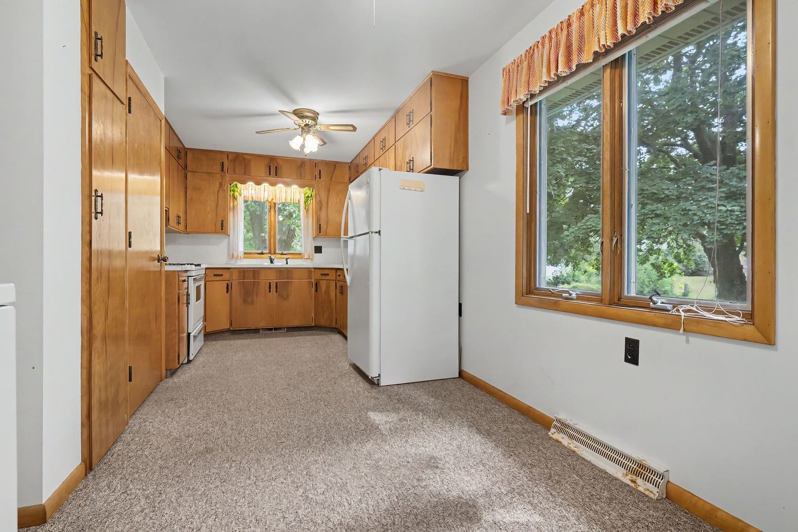201 E Ririe Place Property Photo 9