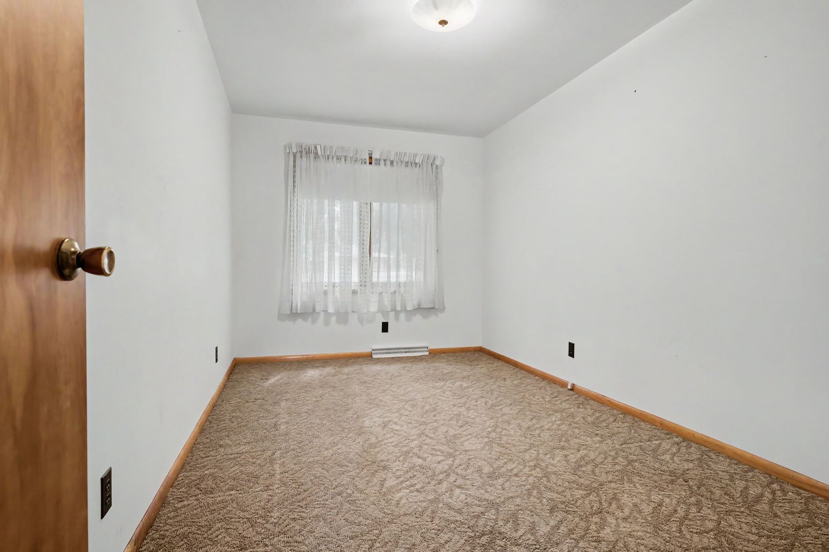 201 E Ririe Place Property Photo 14
