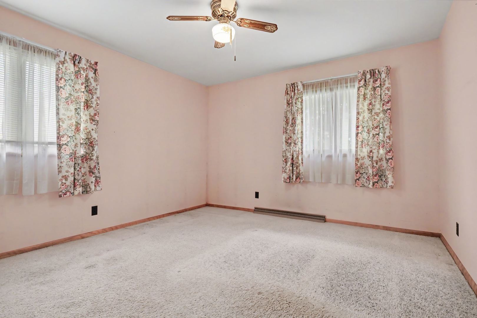 201 E Ririe Place Property Photo 18