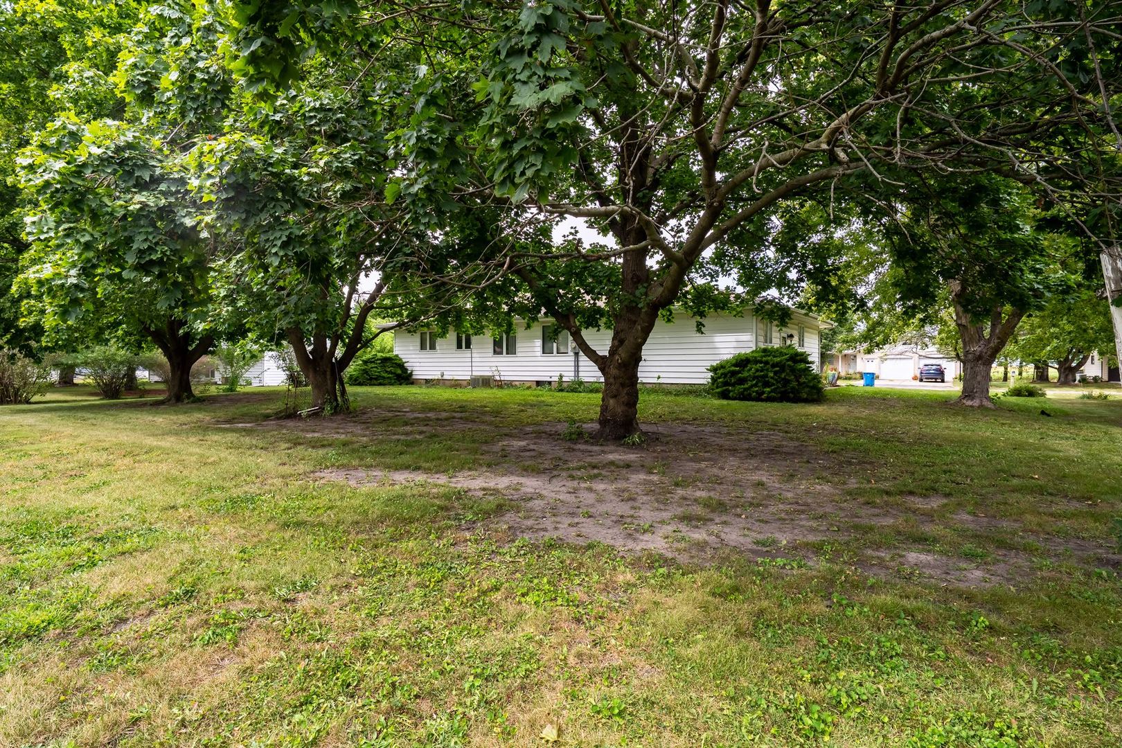 201 E Ririe Place Property Photo 30