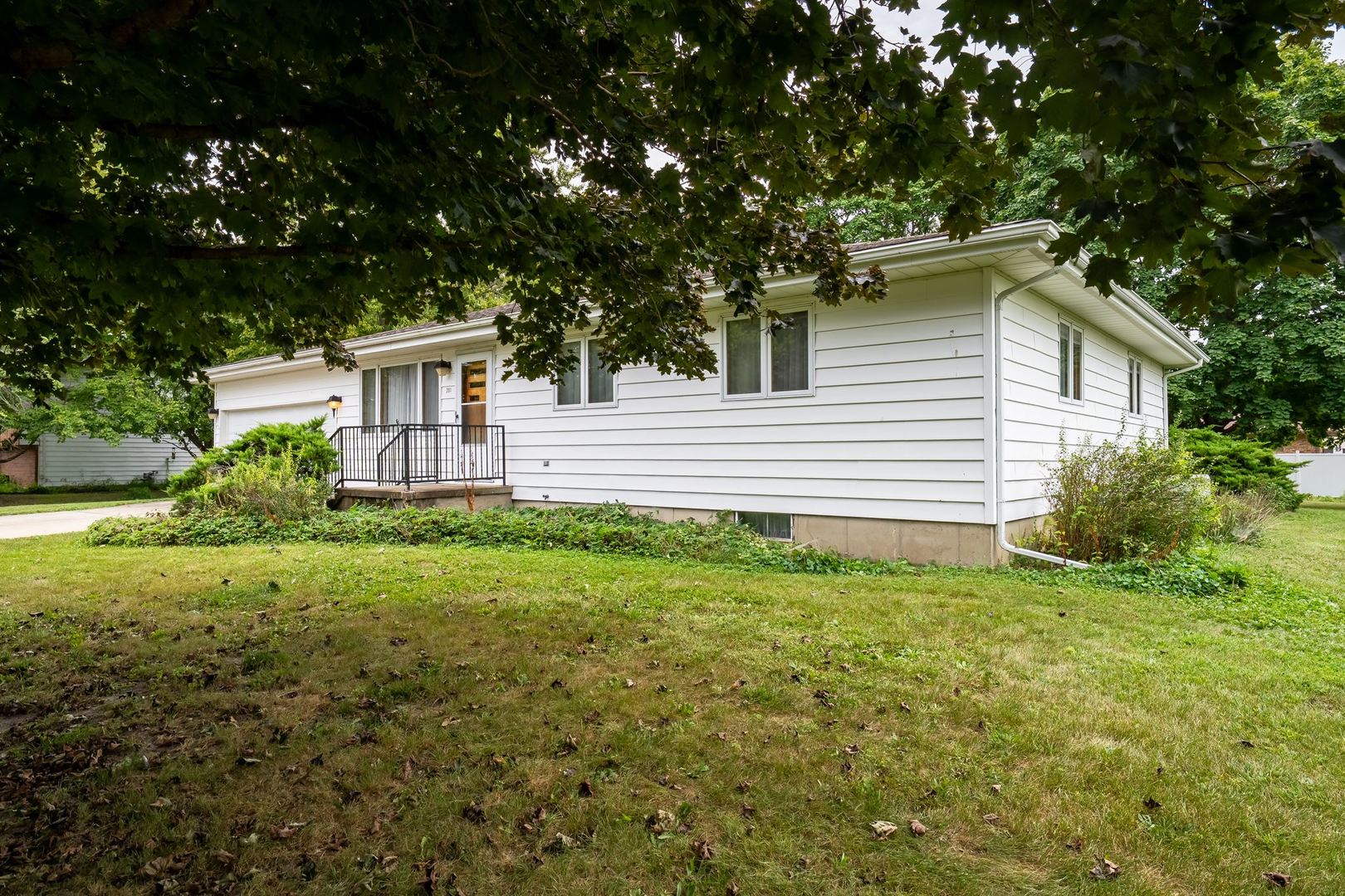 201 E Ririe Place Property Photo 46