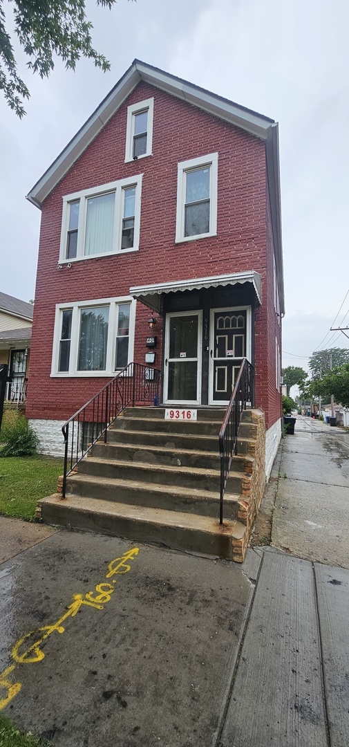 9316 S Marquette Avenue Property Photo 1