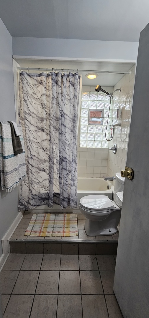 9316 S Marquette Avenue Property Photo 2