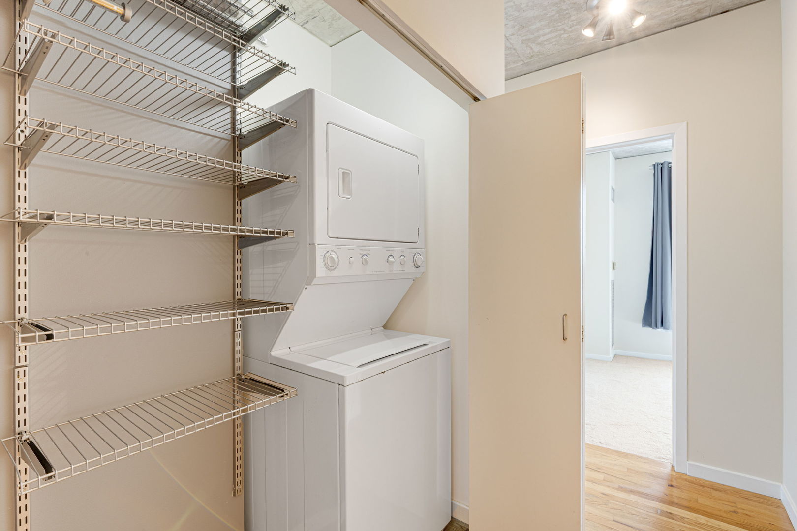 1845 S Michigan Avenue 806 Property Photo 15