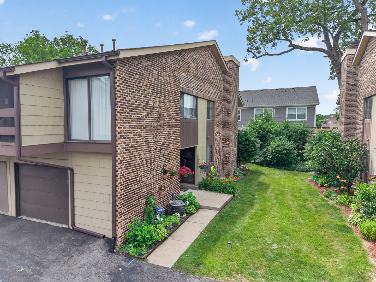 1 W Boulder Court 1B Property Photo 1