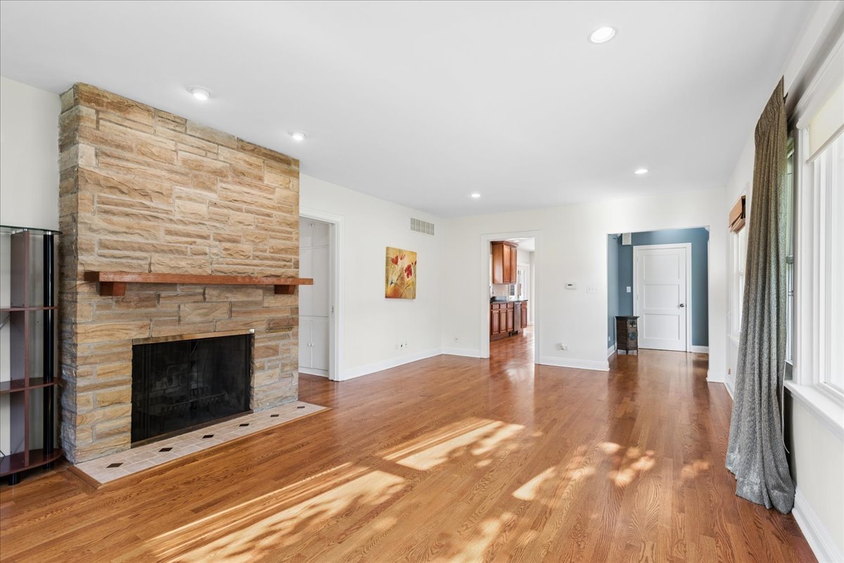 1211 James Street Property Photo 6