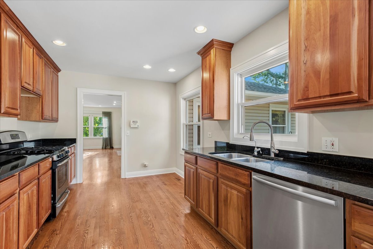 1211 James Street Property Photo 7