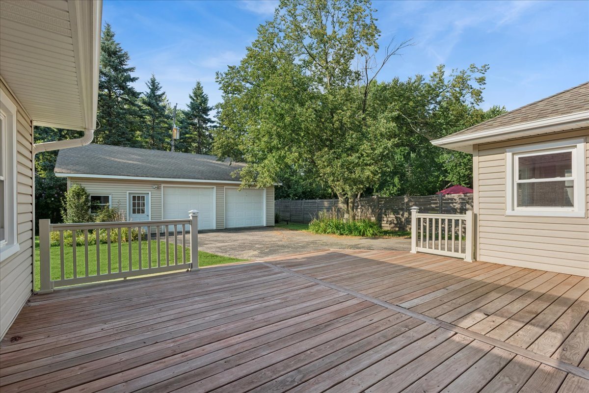 1211 James Street Property Photo 24
