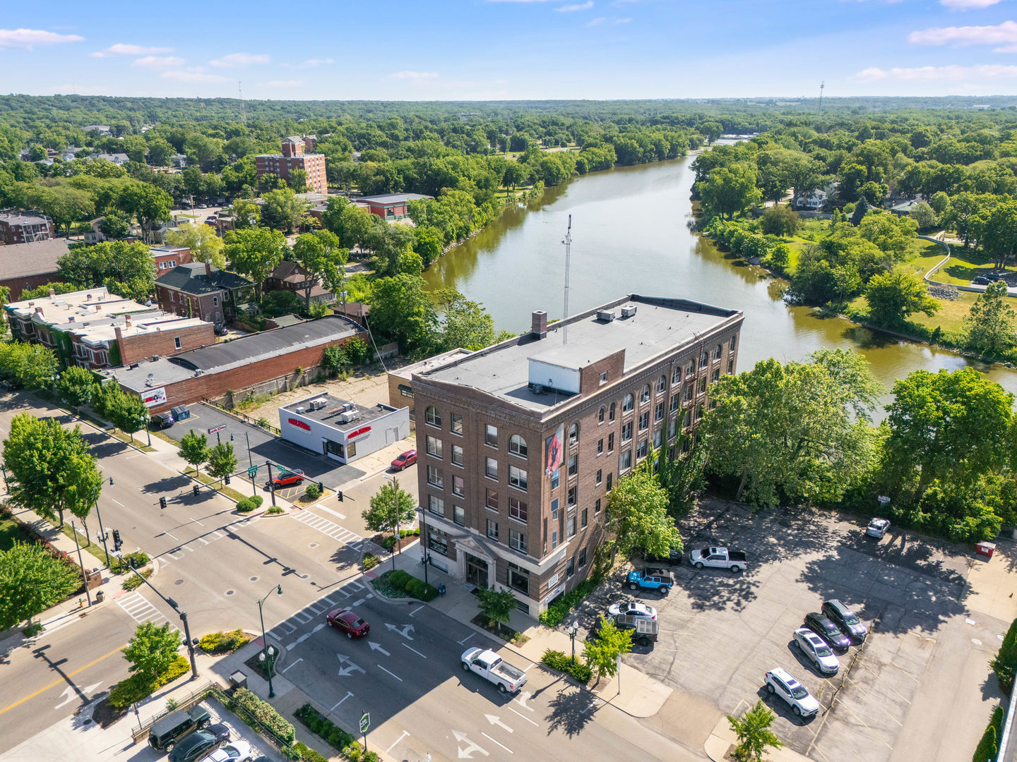 628 Columbus Street Property Photo 1