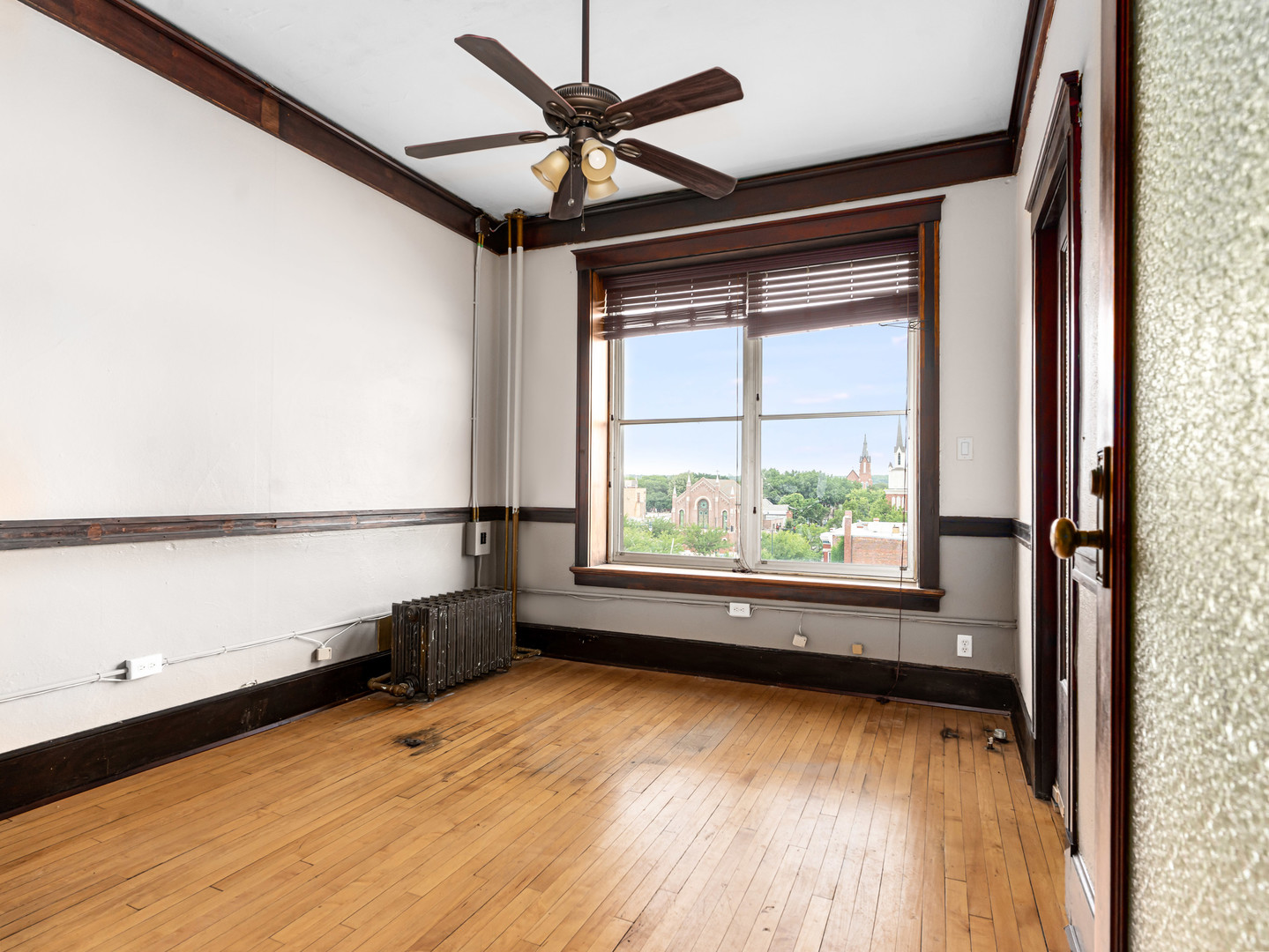 628 Columbus Street Property Photo 14