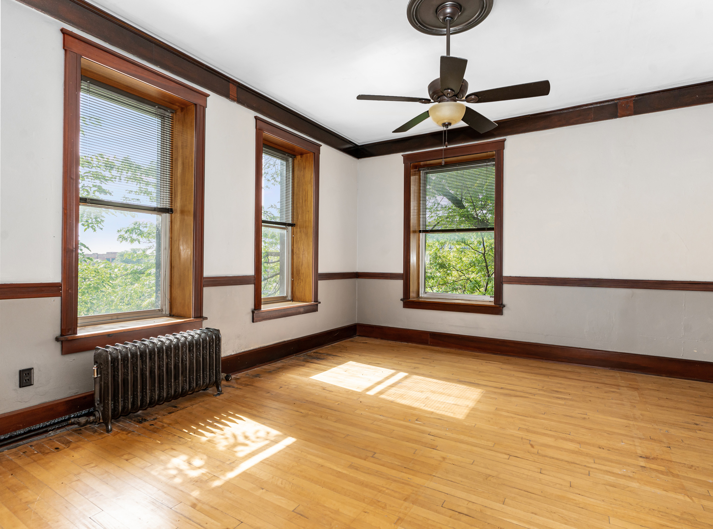 628 Columbus Street Property Photo 25