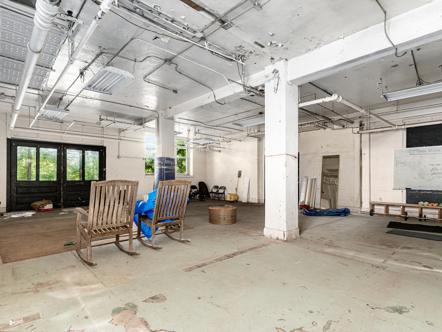 628 Columbus Street Property Photo 31