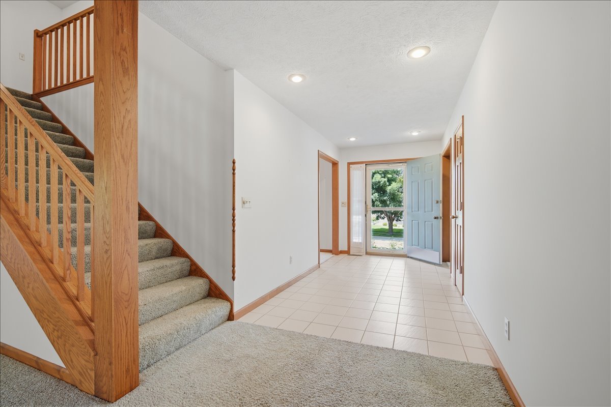 2 Stetson Drive Property Photo 3
