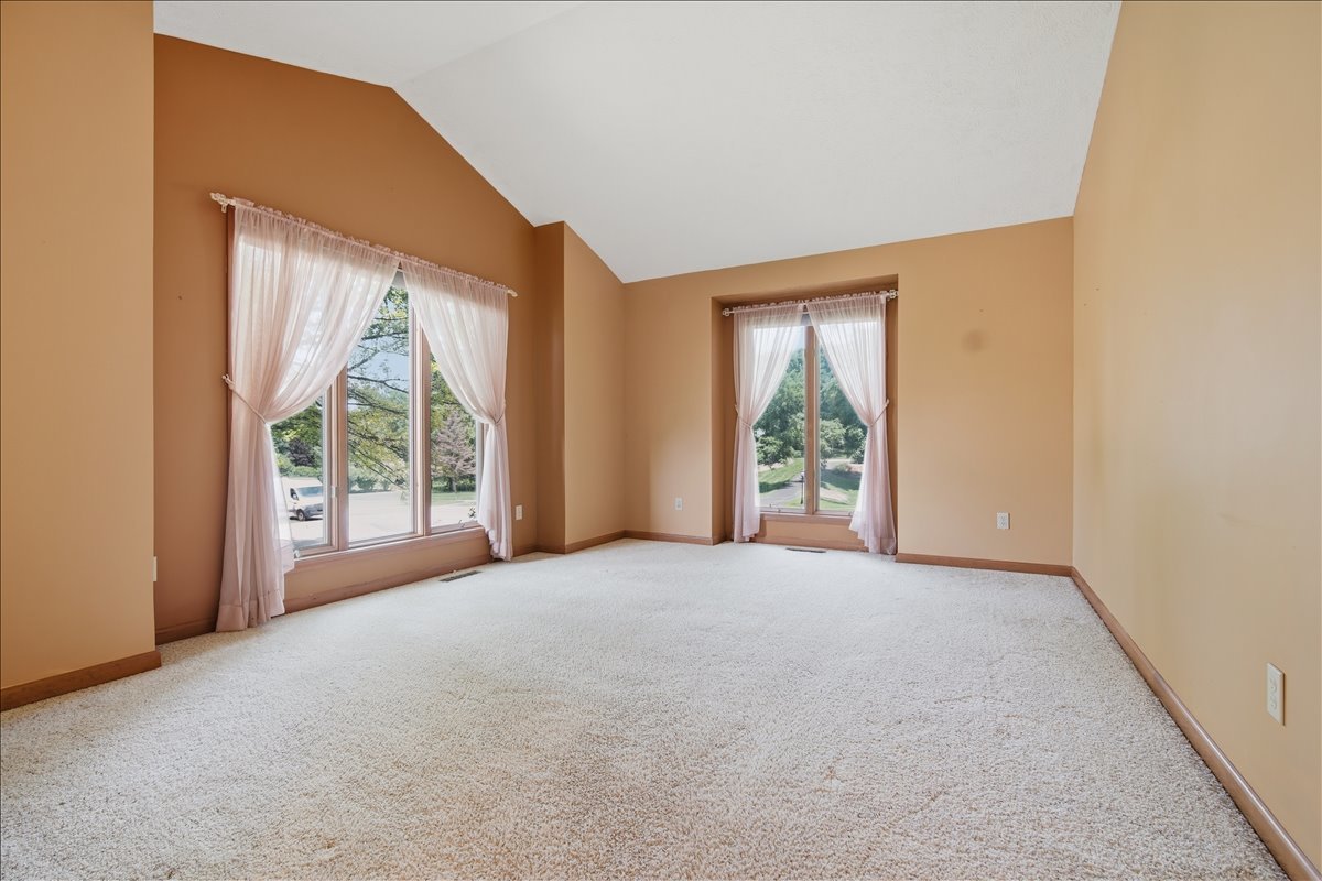 2 Stetson Drive Property Photo 6