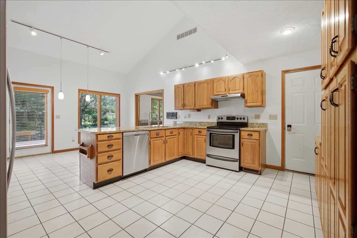 2 Stetson Drive Property Photo 10