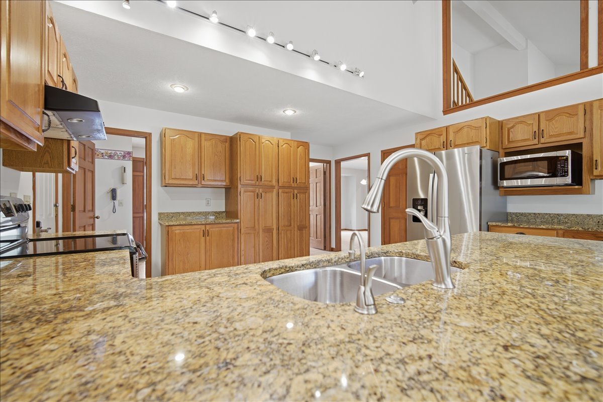 2 Stetson Drive Property Photo 13