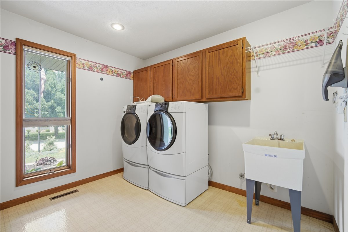 2 Stetson Drive Property Photo 14