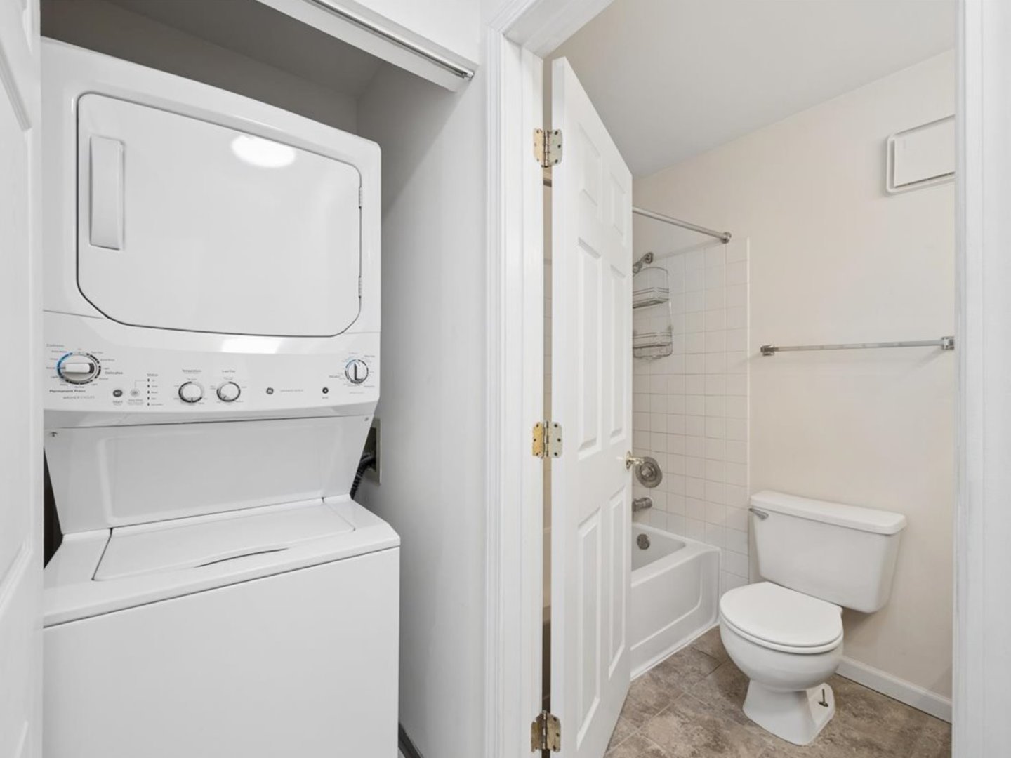 3265 Kirchoff Road 217 Property Photo 12
