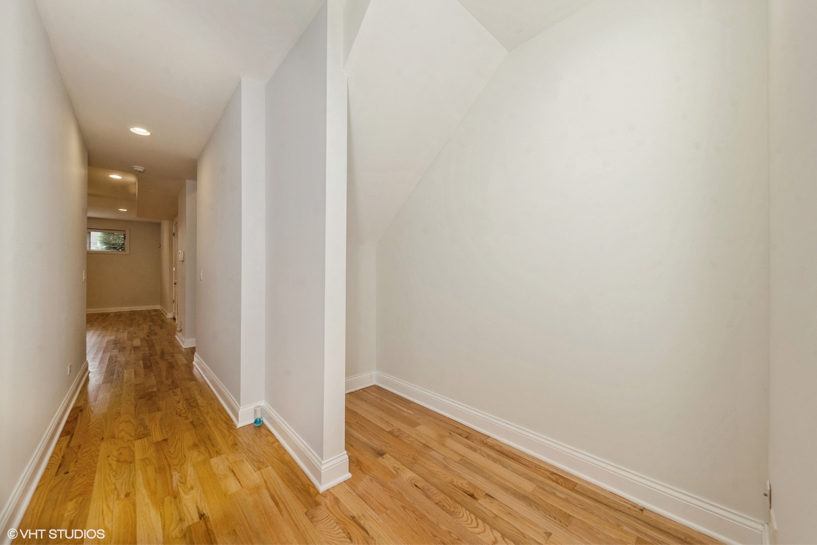 4012 S Indiana Avenue Property Photo 9