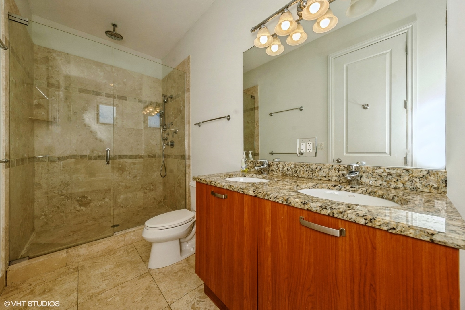 4012 S Indiana Avenue Property Photo 13