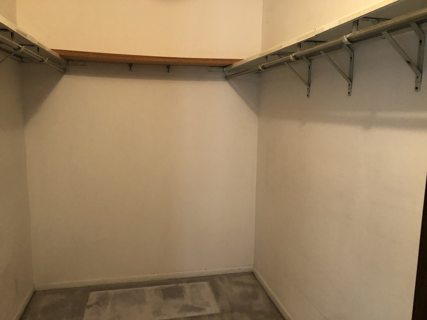 11277 S Roberts Road E Property Photo 11