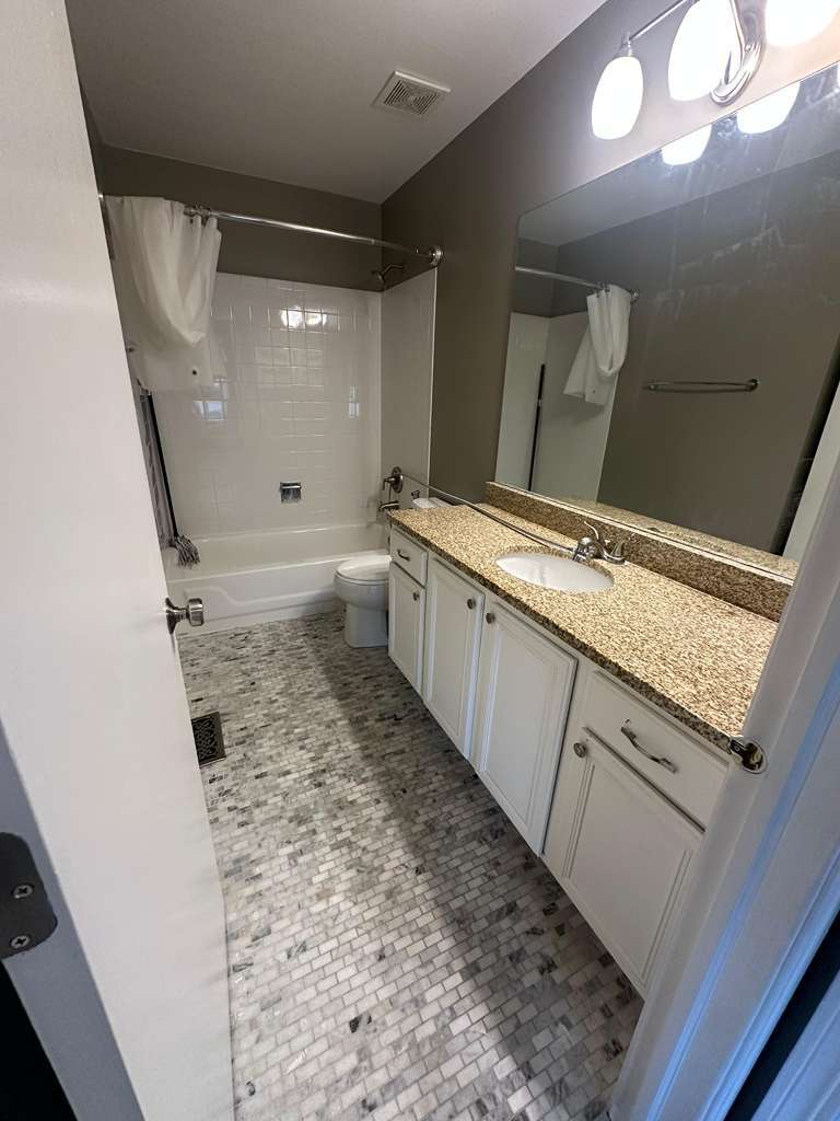22102 W Plymouth Circle Property Photo 25