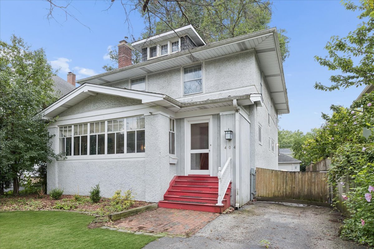 404 S Brainard Avenue Property Photo 1