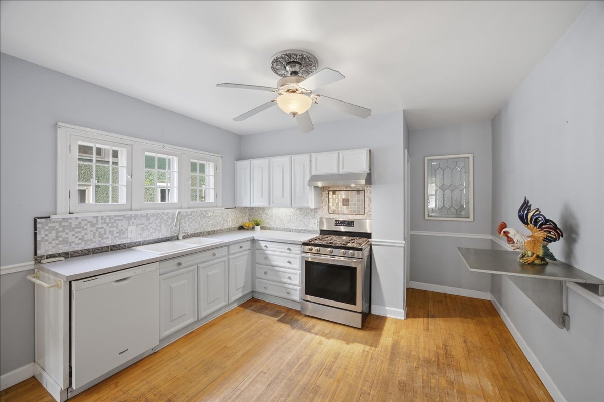 404 S Brainard Avenue Property Photo 11