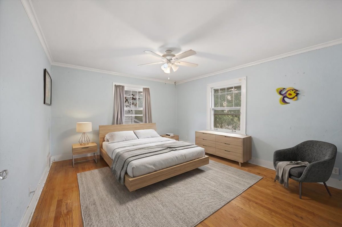 404 S Brainard Avenue Property Photo 22