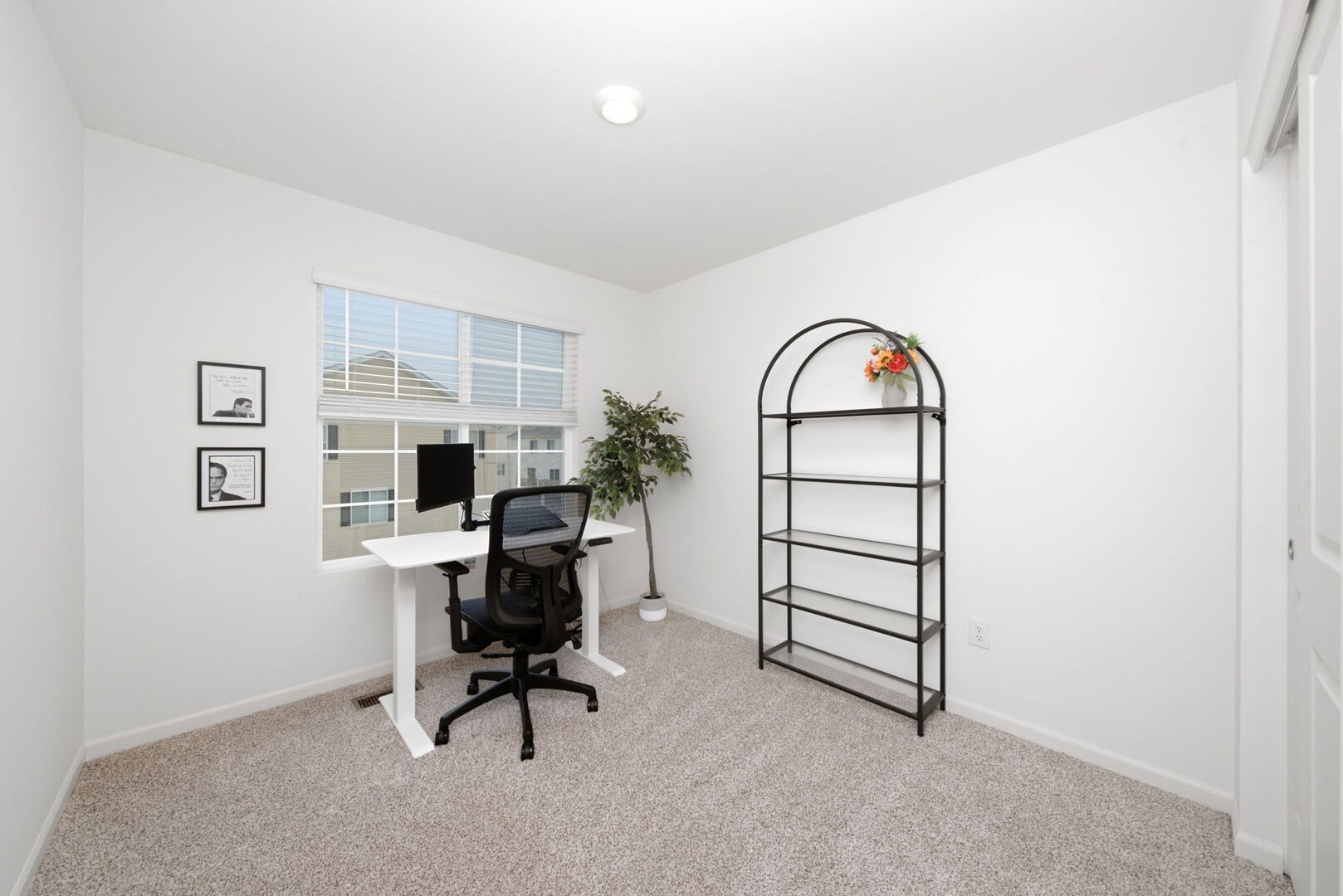 3739 Bissel Drive Property Photo 11