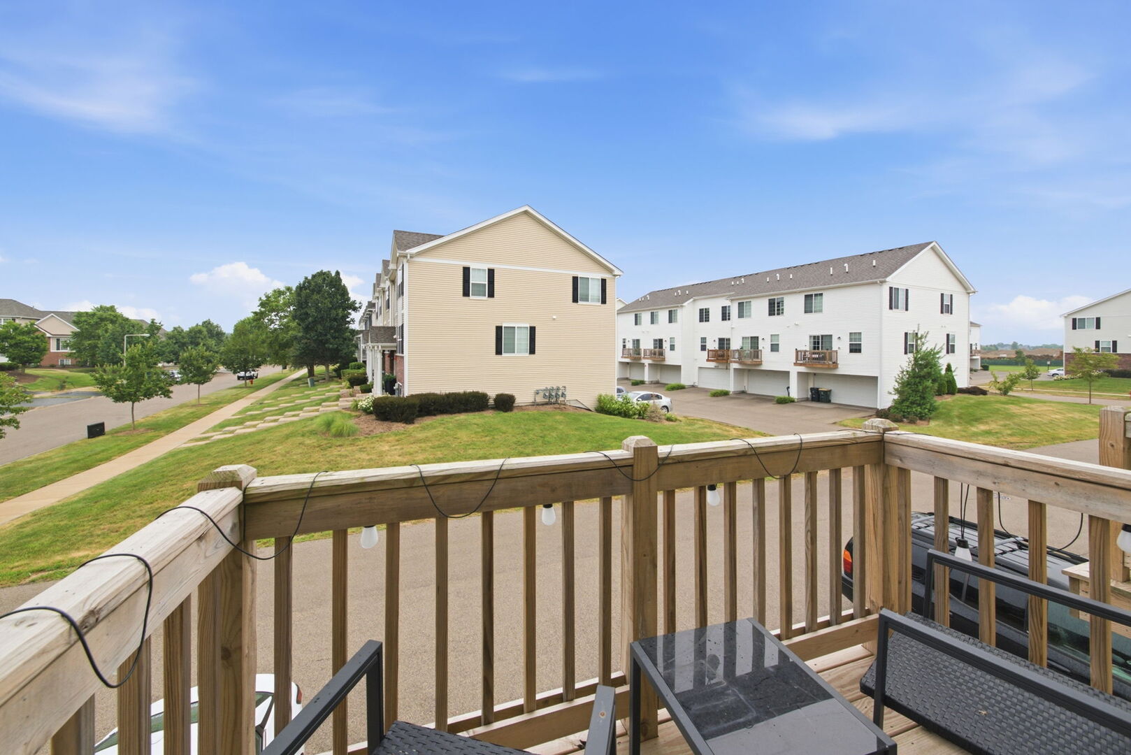 3739 Bissel Drive Property Photo 16