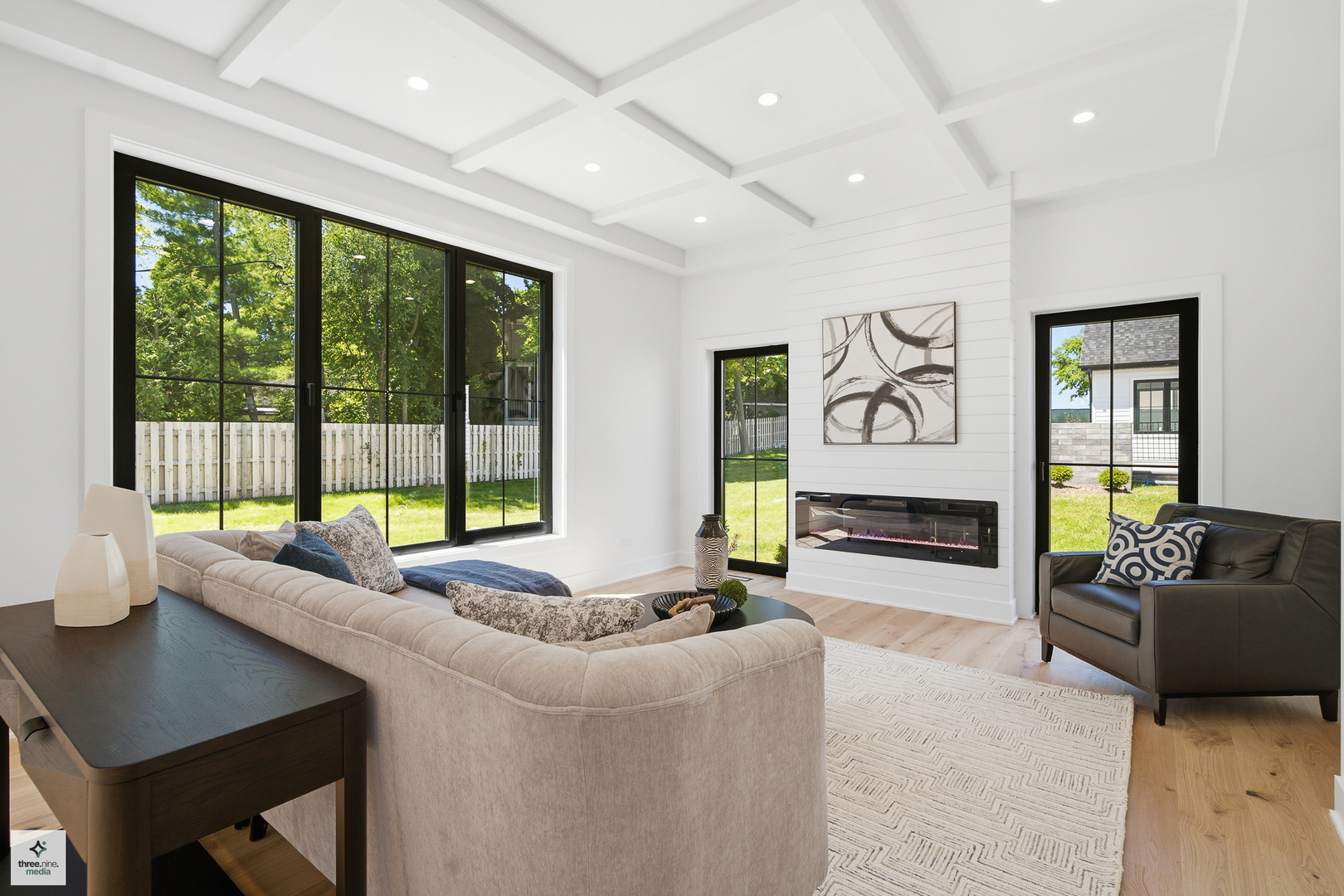 424 Forest Edge Drive Property Photo 12