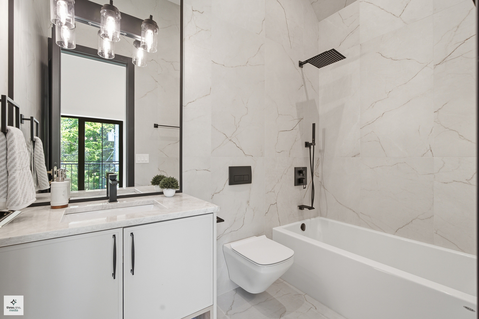 424 Forest Edge Drive Property Photo 30