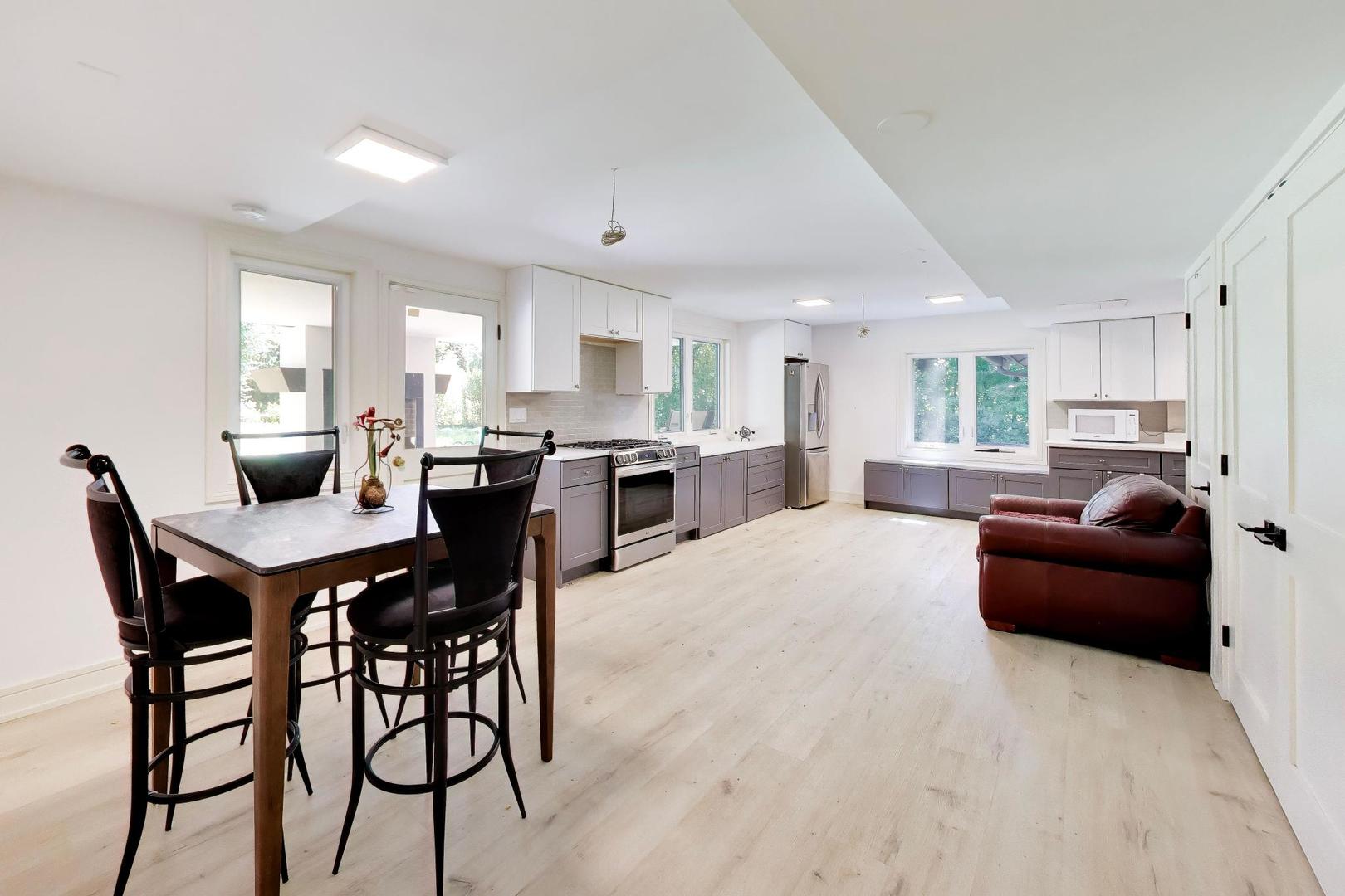 35 Windsor Drive Property Photo 24