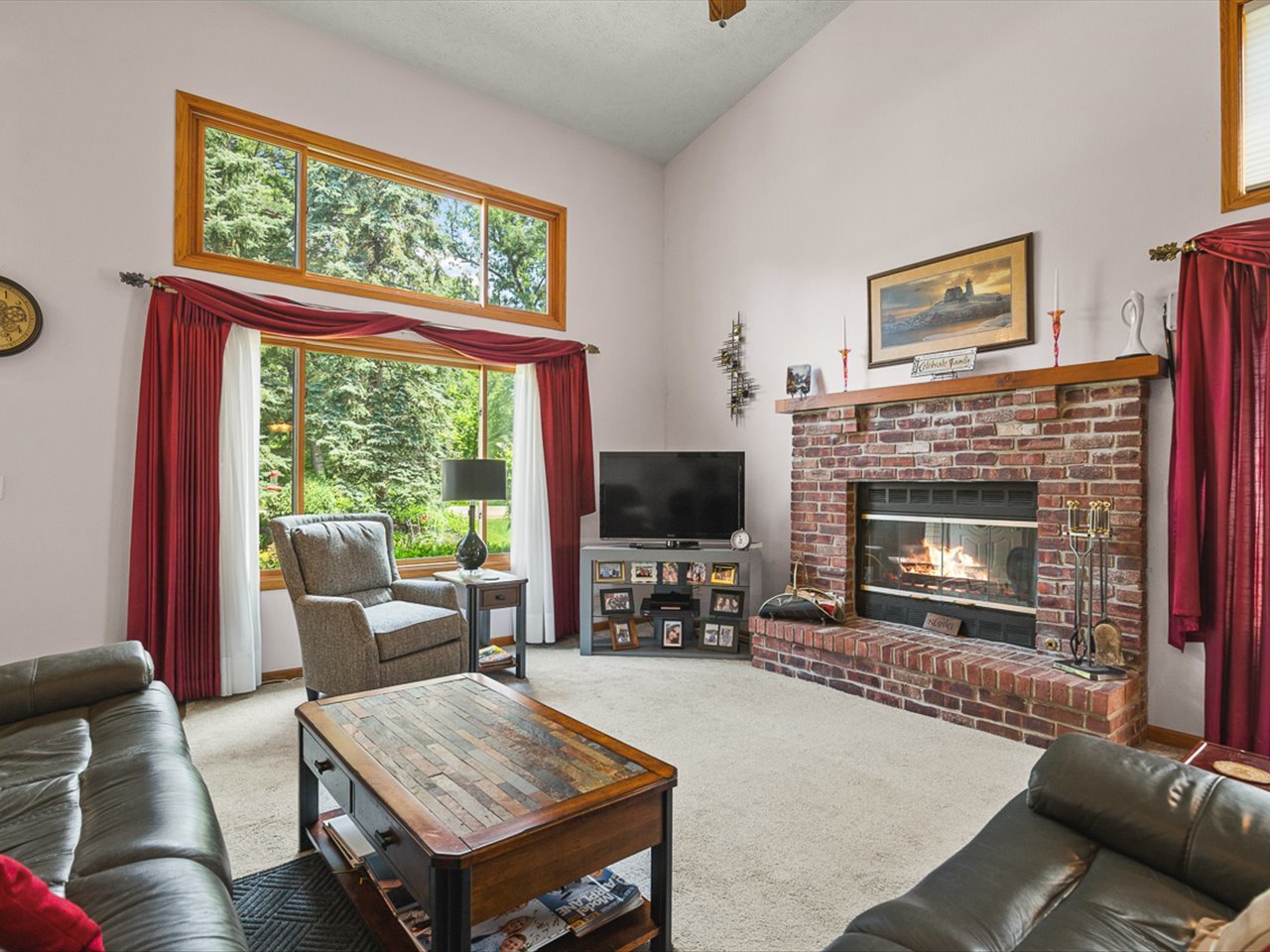 239 Rochester Road Property Photo 7