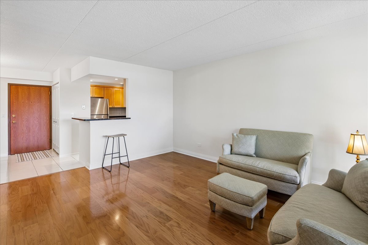 7707 W Irving Park Road 308 Property Photo 6