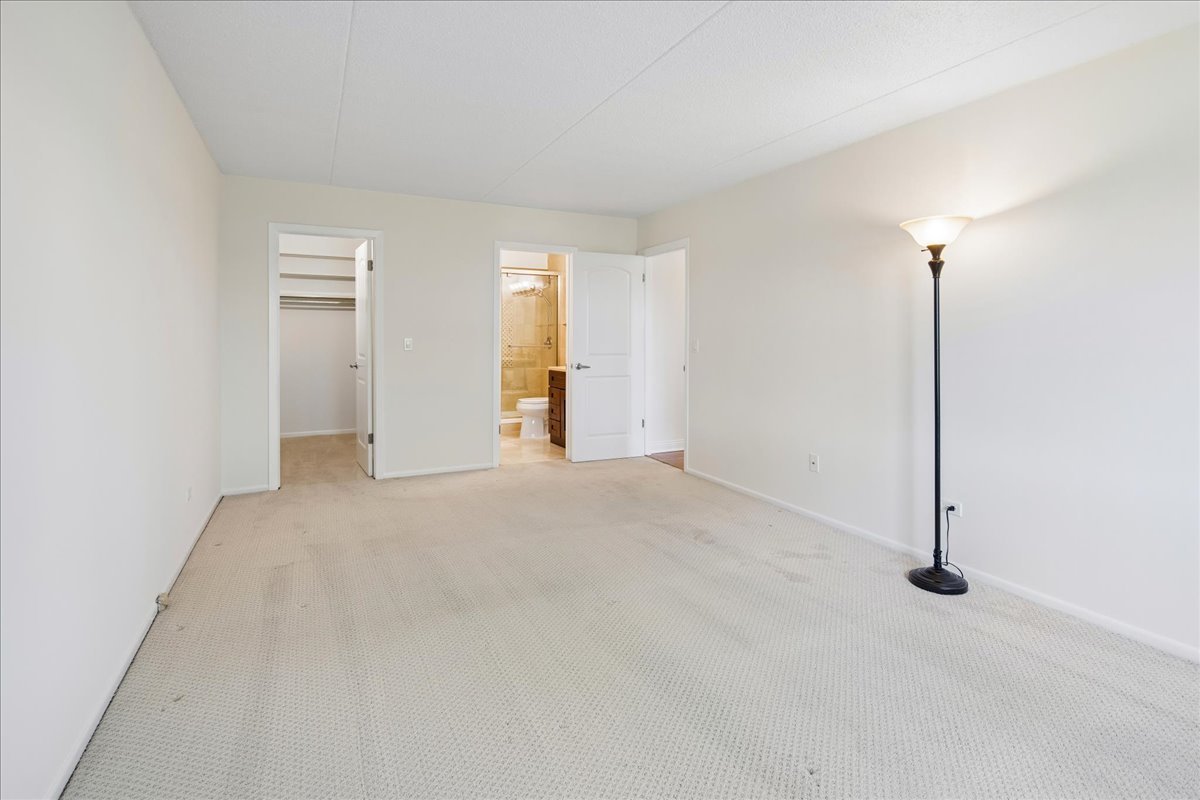 7707 W Irving Park Road 308 Property Photo 12