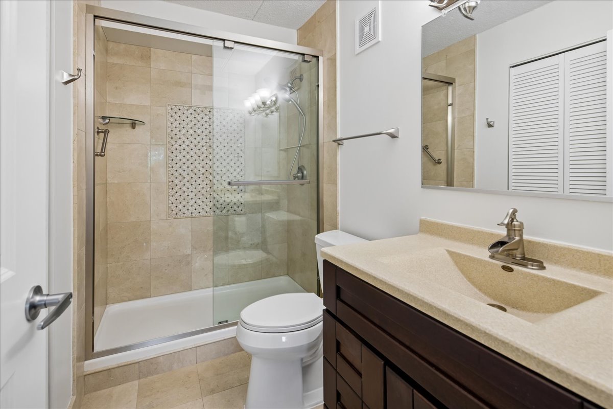 7707 W Irving Park Road 308 Property Photo 13
