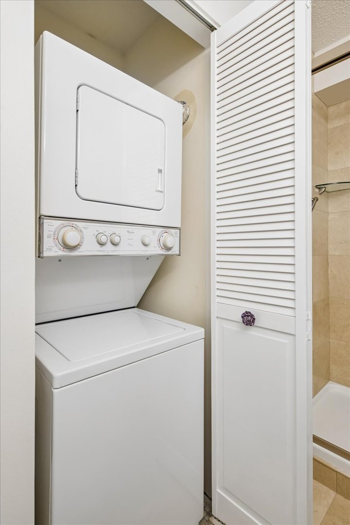 7707 W Irving Park Road 308 Property Photo 18