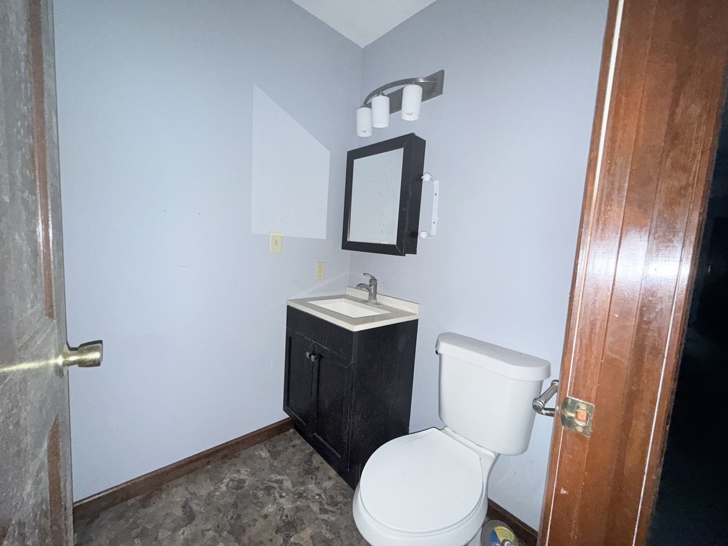 1 S Main Street 3 Property Photo 10