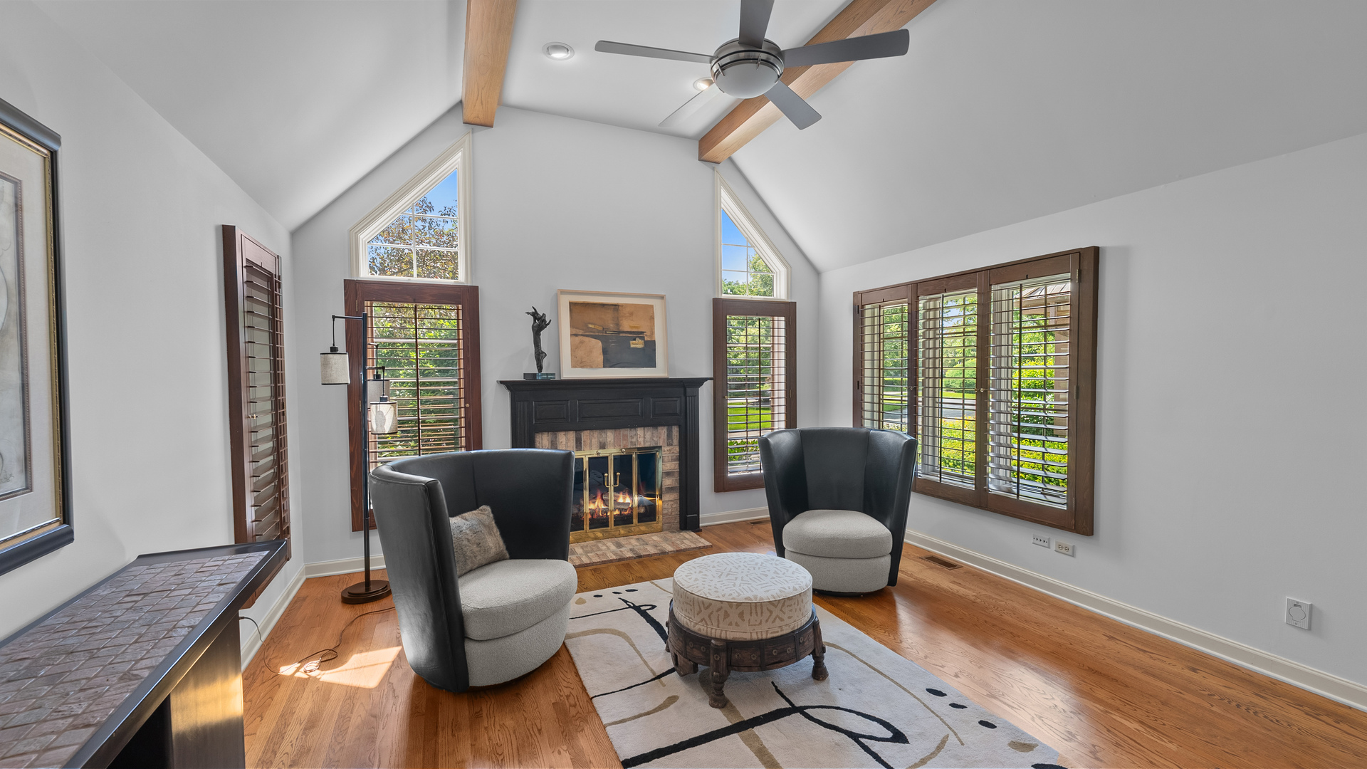 18 S Wynstone Drive Property Photo 8
