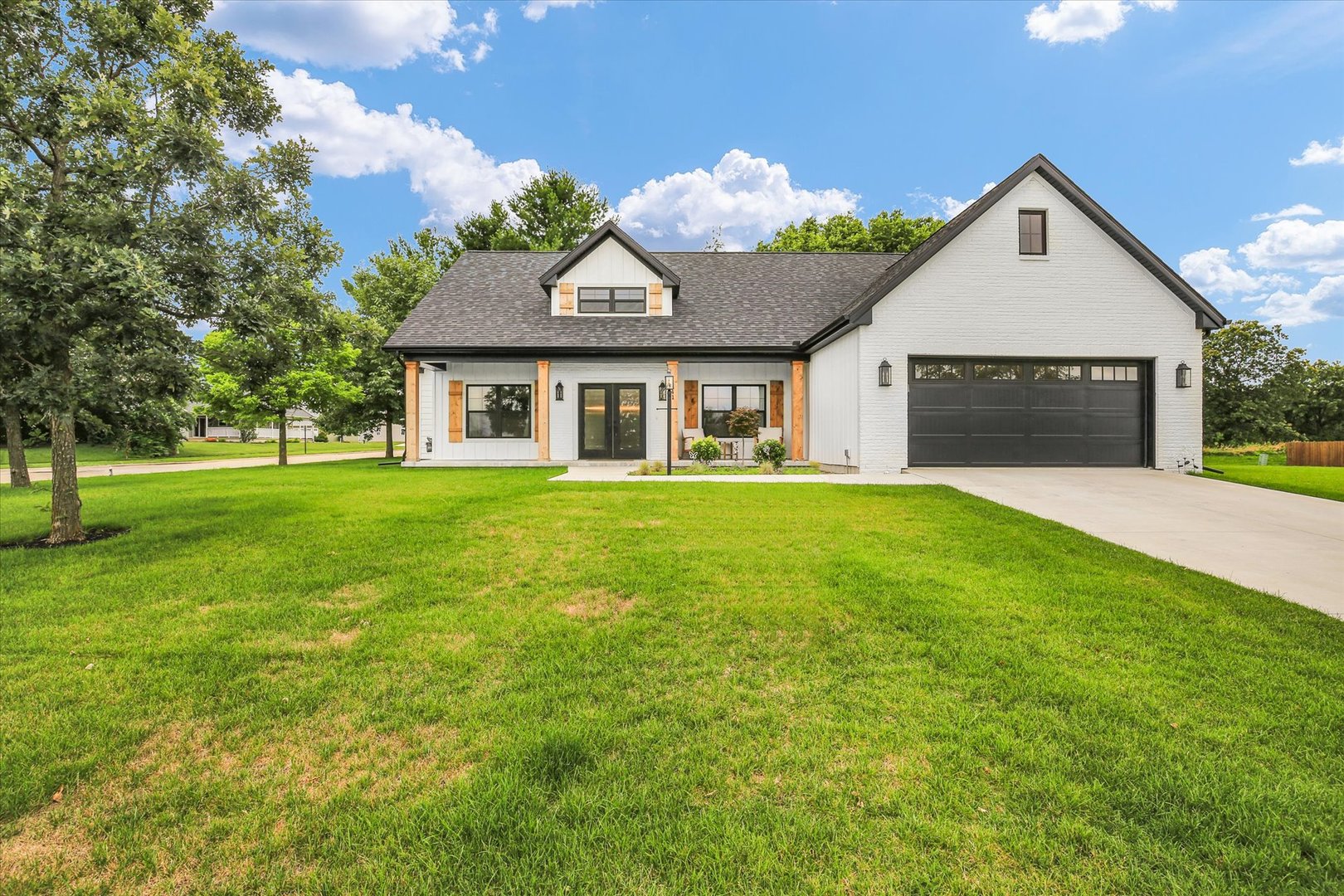 1841 S Stone Creek Boulevard Property Photo 12