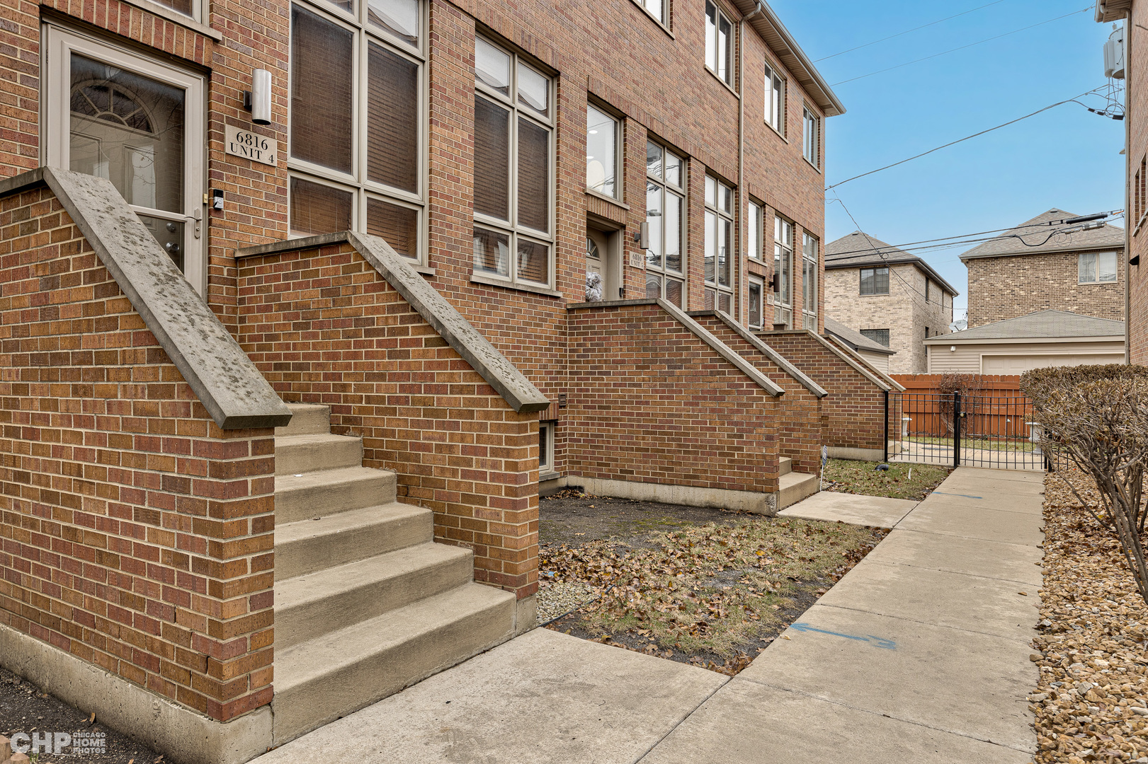 6816 W 65th Street 5 Property Photo 4