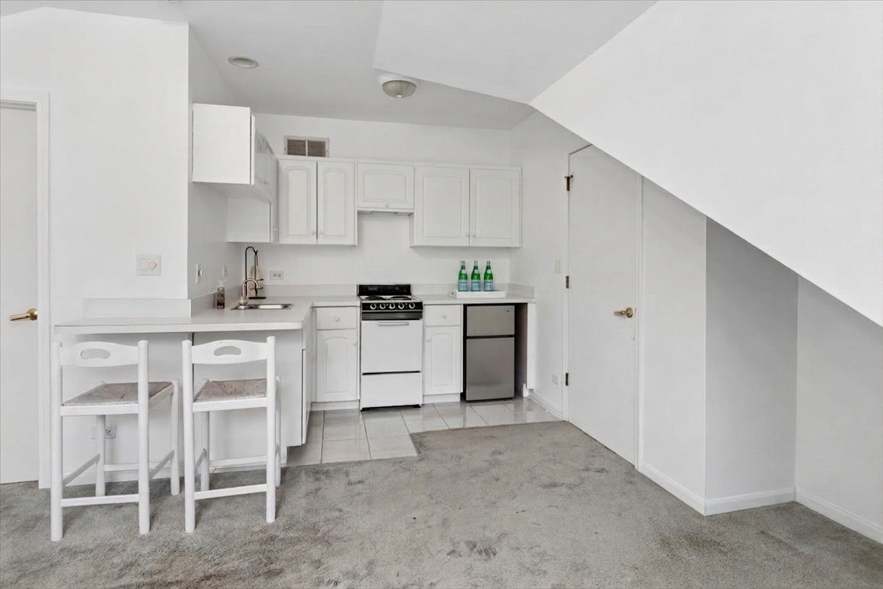 1923 Hillside Lane Property Photo 24