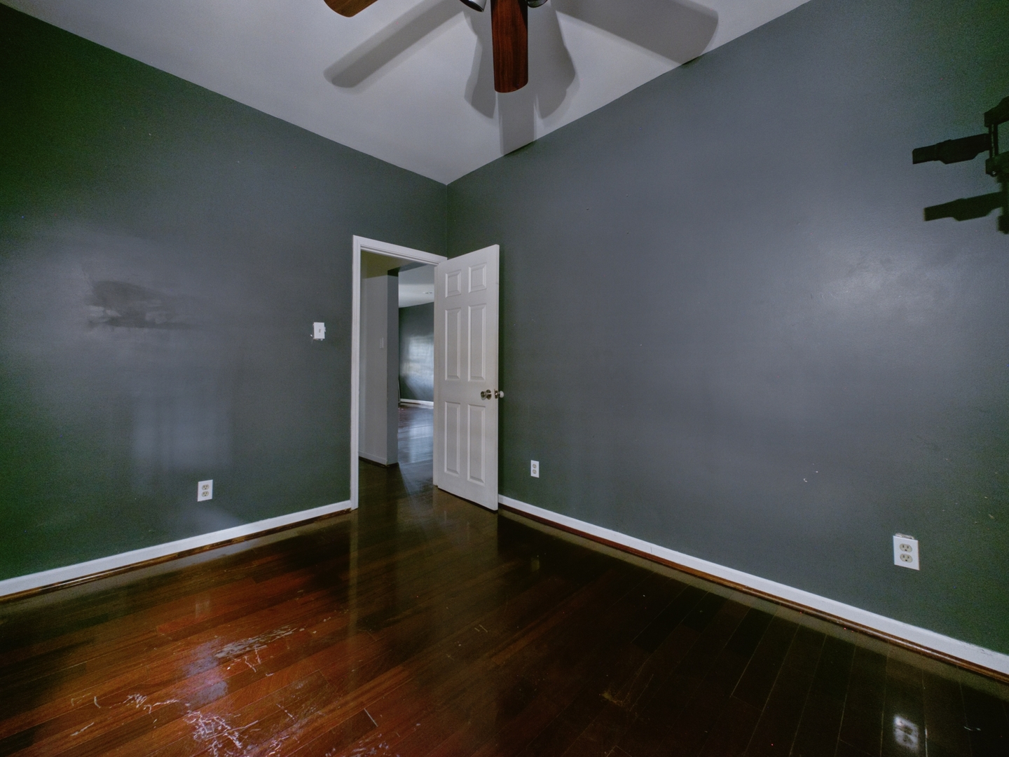 7732 S Winchester Avenue Property Photo 7