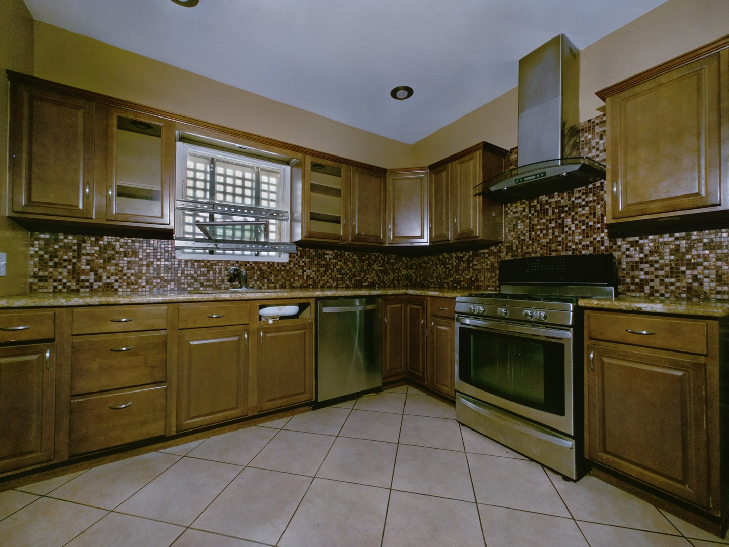 7732 S Winchester Avenue Property Photo 11