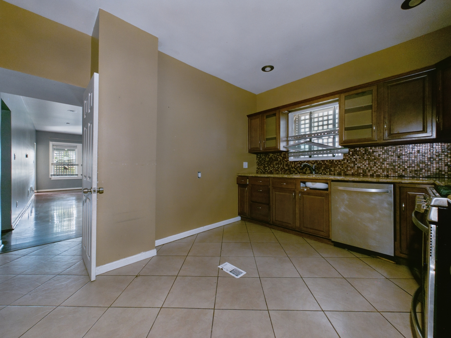 7732 S Winchester Avenue Property Photo 12