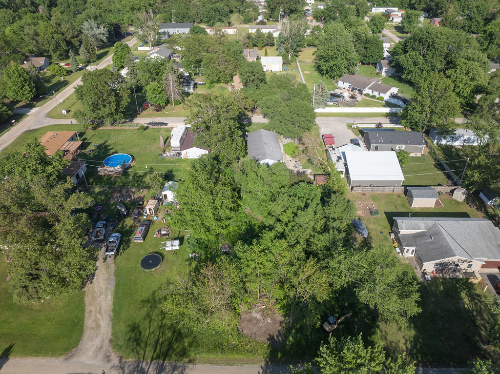 146 N Robert Drive Property Photo 4
